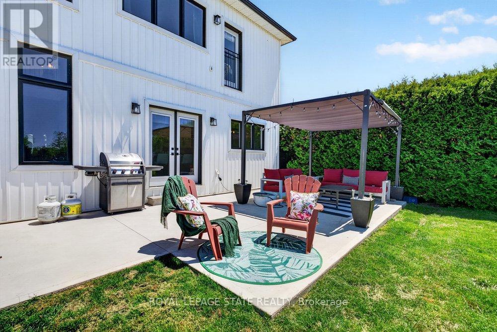 4286 VICTORIA AVENUE - 39