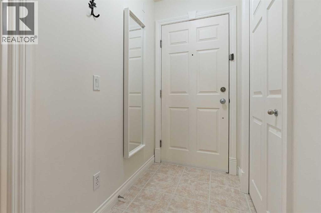 #310 1631 28 Avenue SW - 16