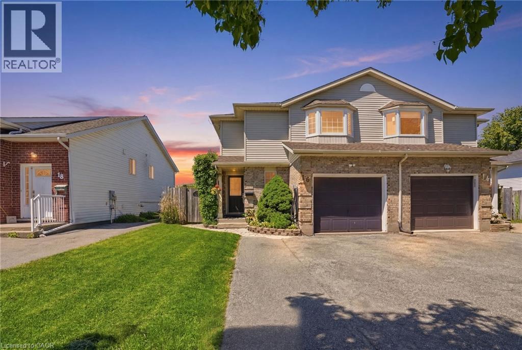 16 WOODLAND Drive - 1