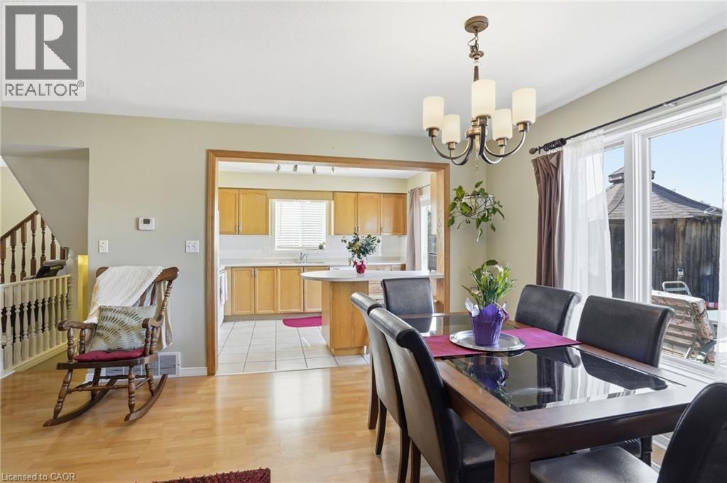 16 WOODLAND Drive - 13