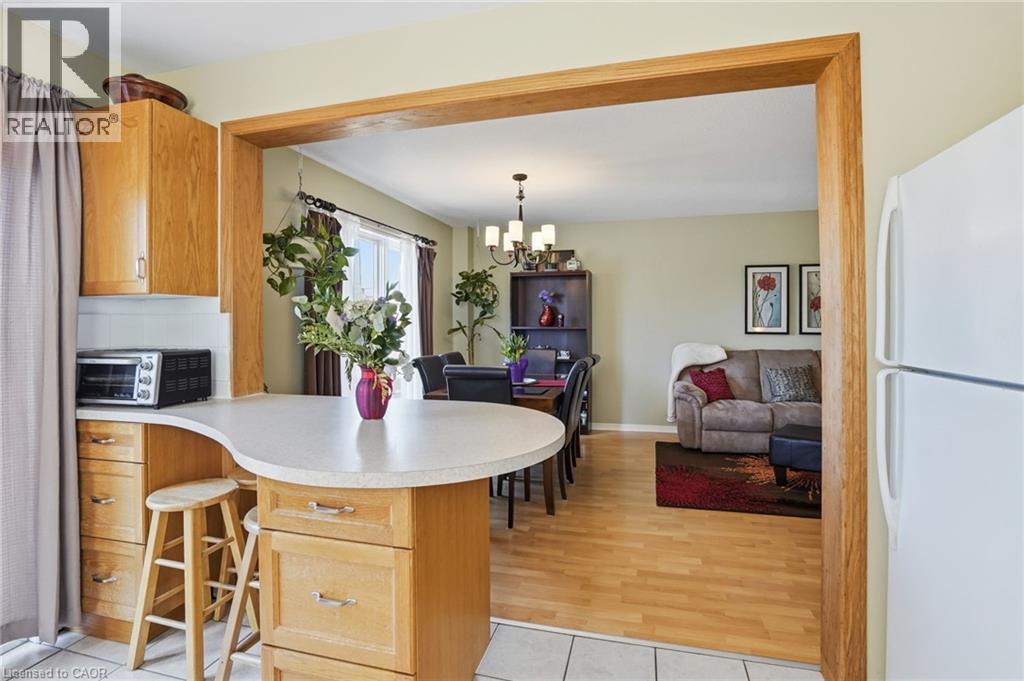 16 WOODLAND Drive - 19