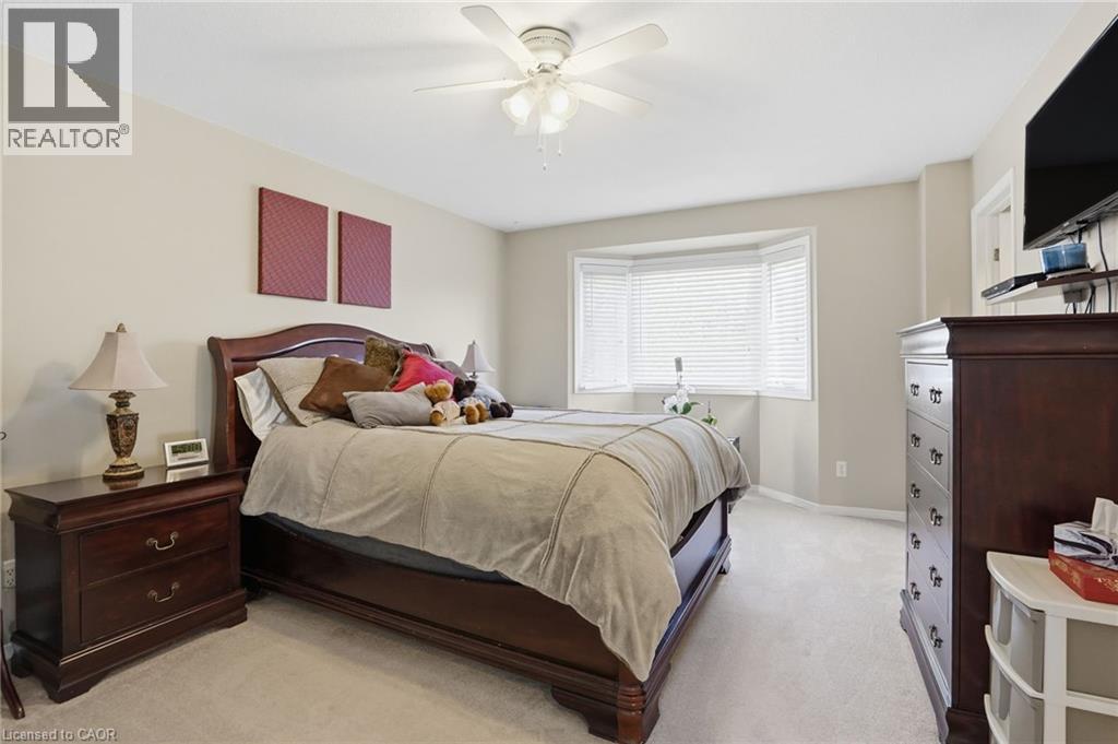 16 WOODLAND Drive - 23