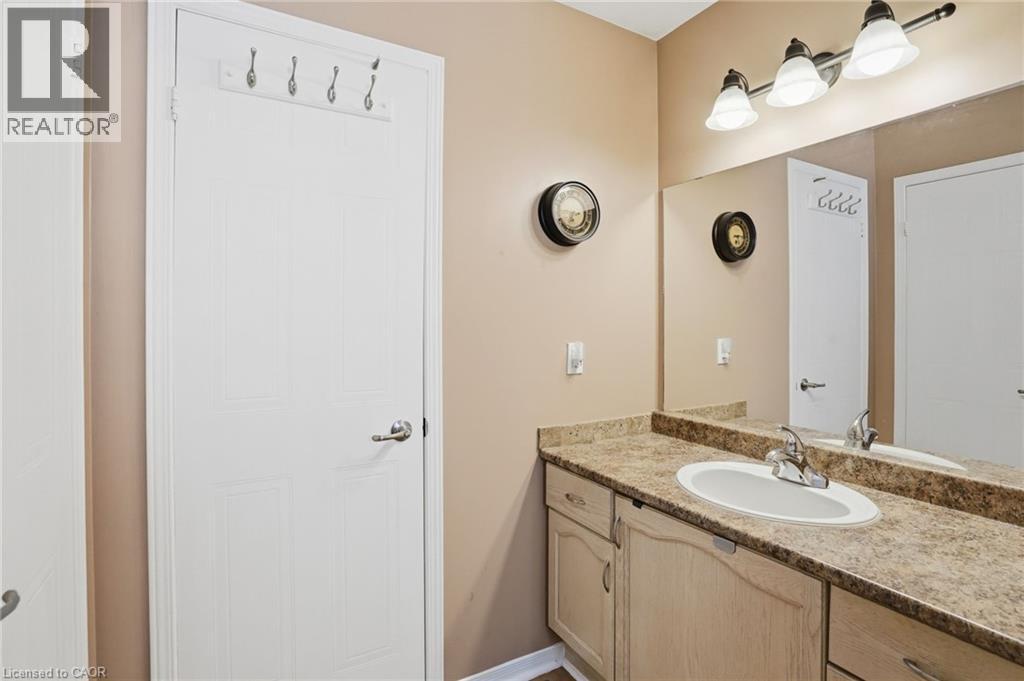 16 WOODLAND Drive - 28
