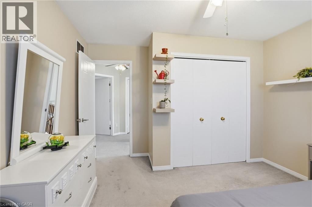 16 WOODLAND Drive - 34