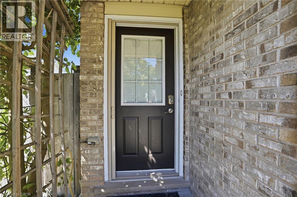 16 WOODLAND Drive - 6
