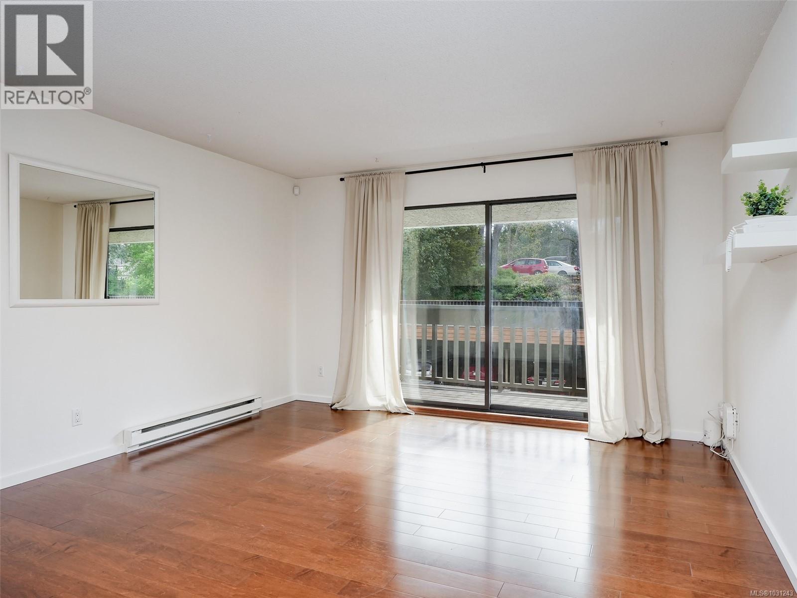 #307 3277 Glasgow Ave - 32