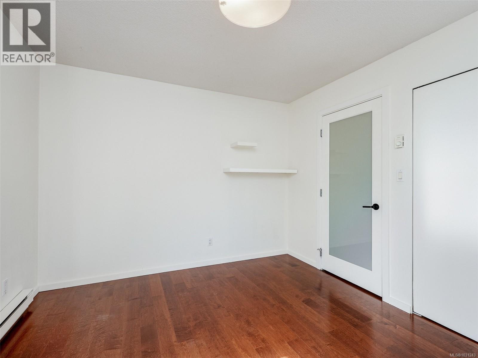 #307 3277 Glasgow Ave - 21