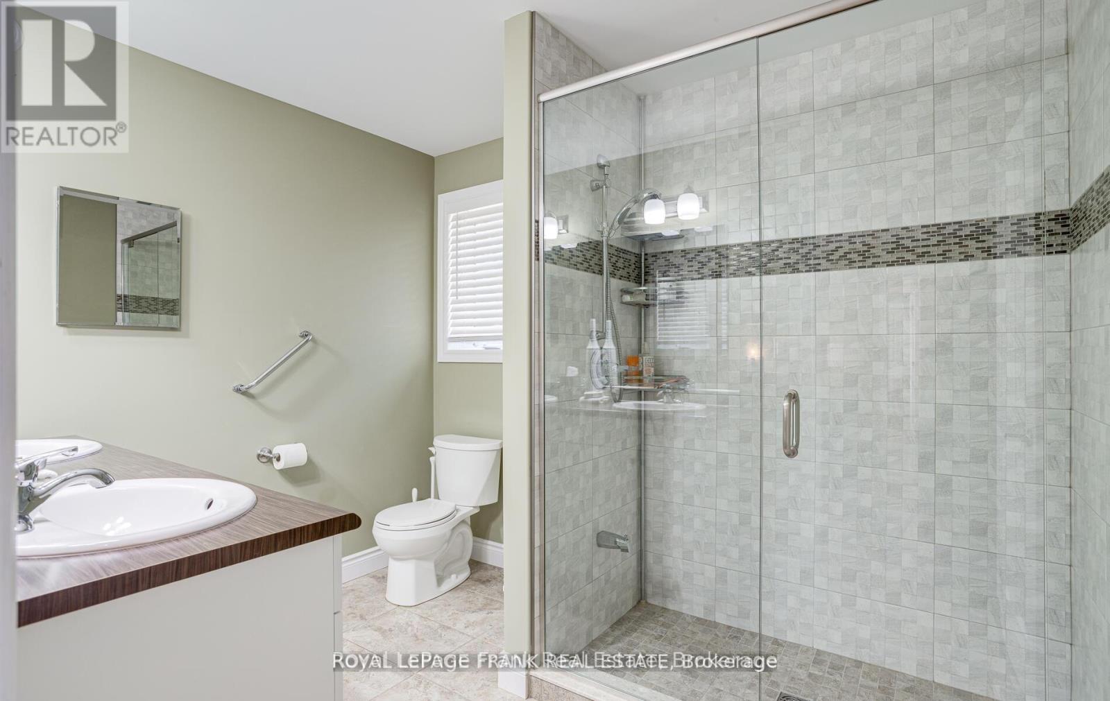41 CORTLAND WAY - 21