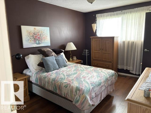 5225 47 street — photo 23