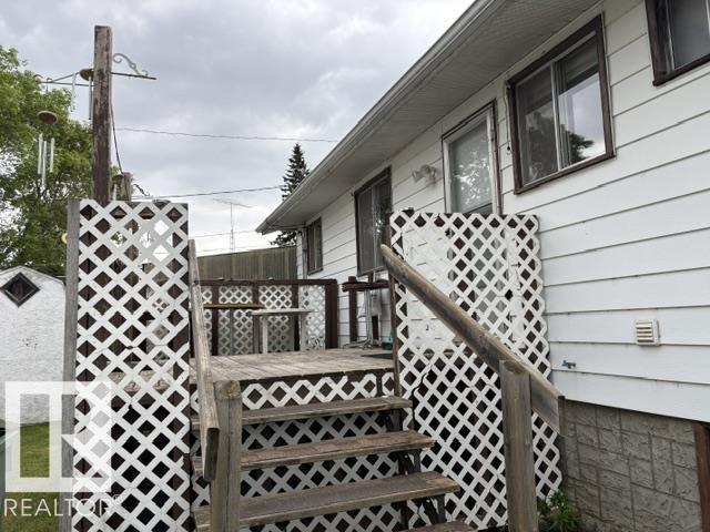 5225 47 street - 5