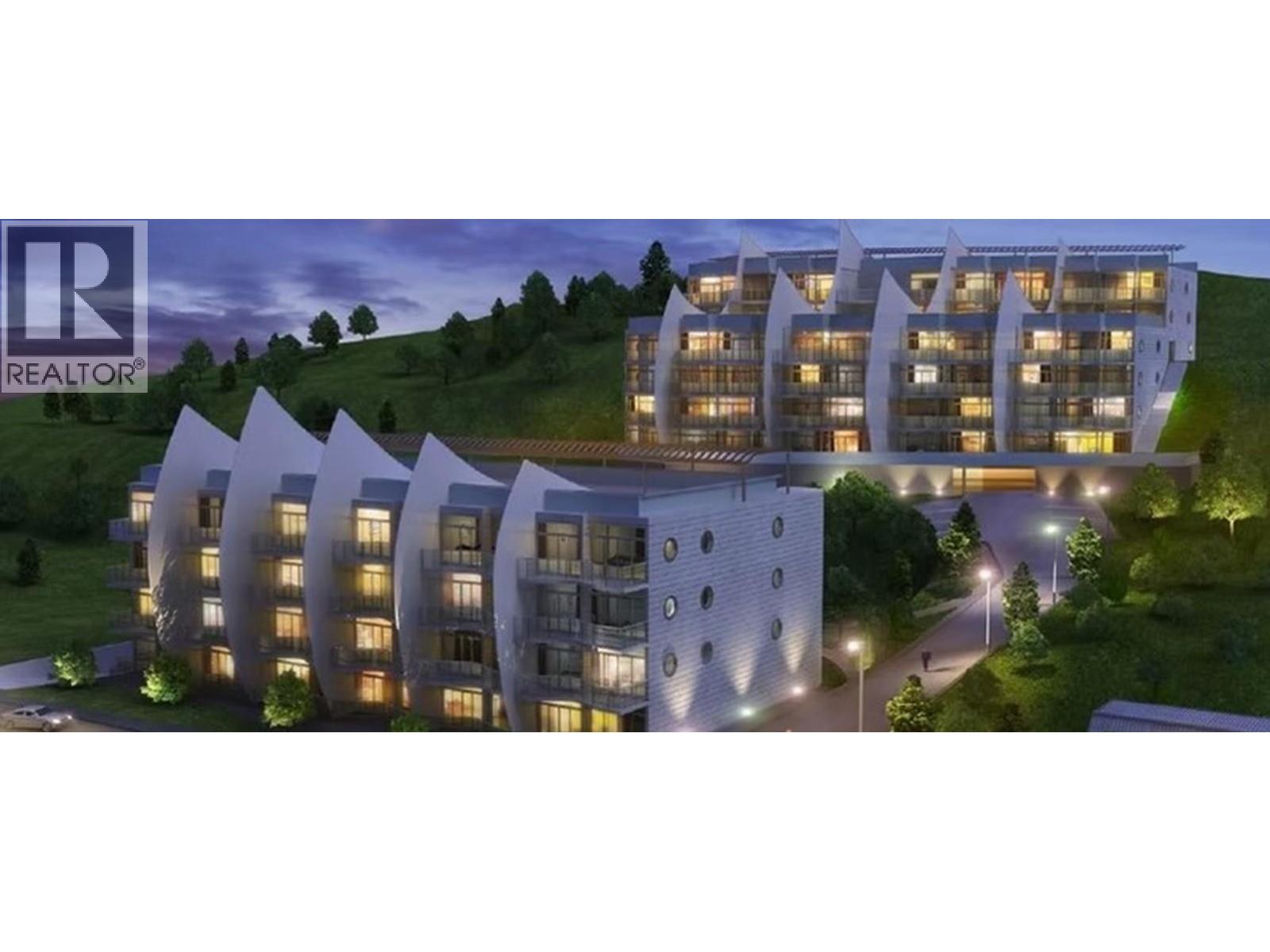7914 Okanagan Landing Road photo 3