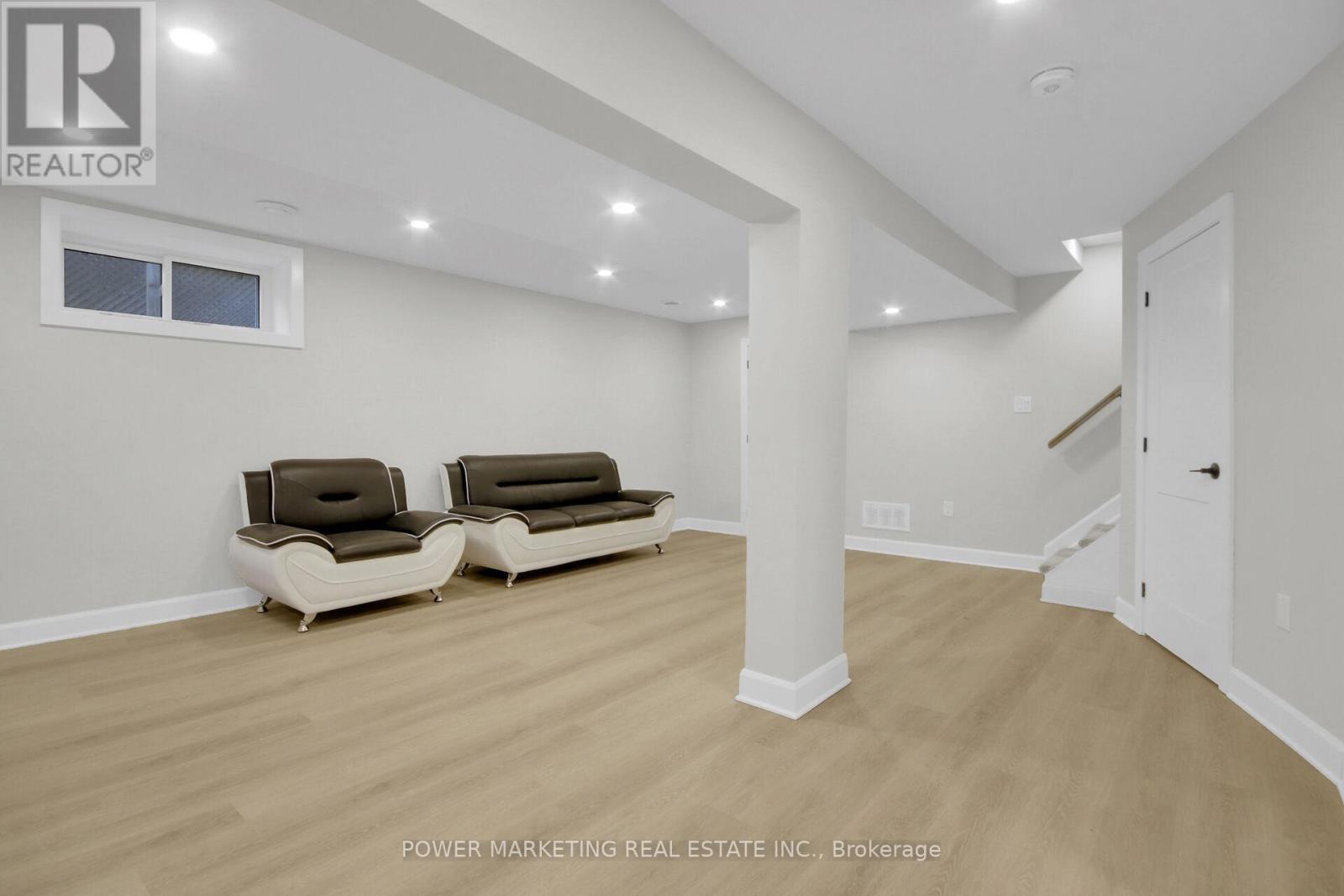 1312 BAYVIEW DRIVE - 34