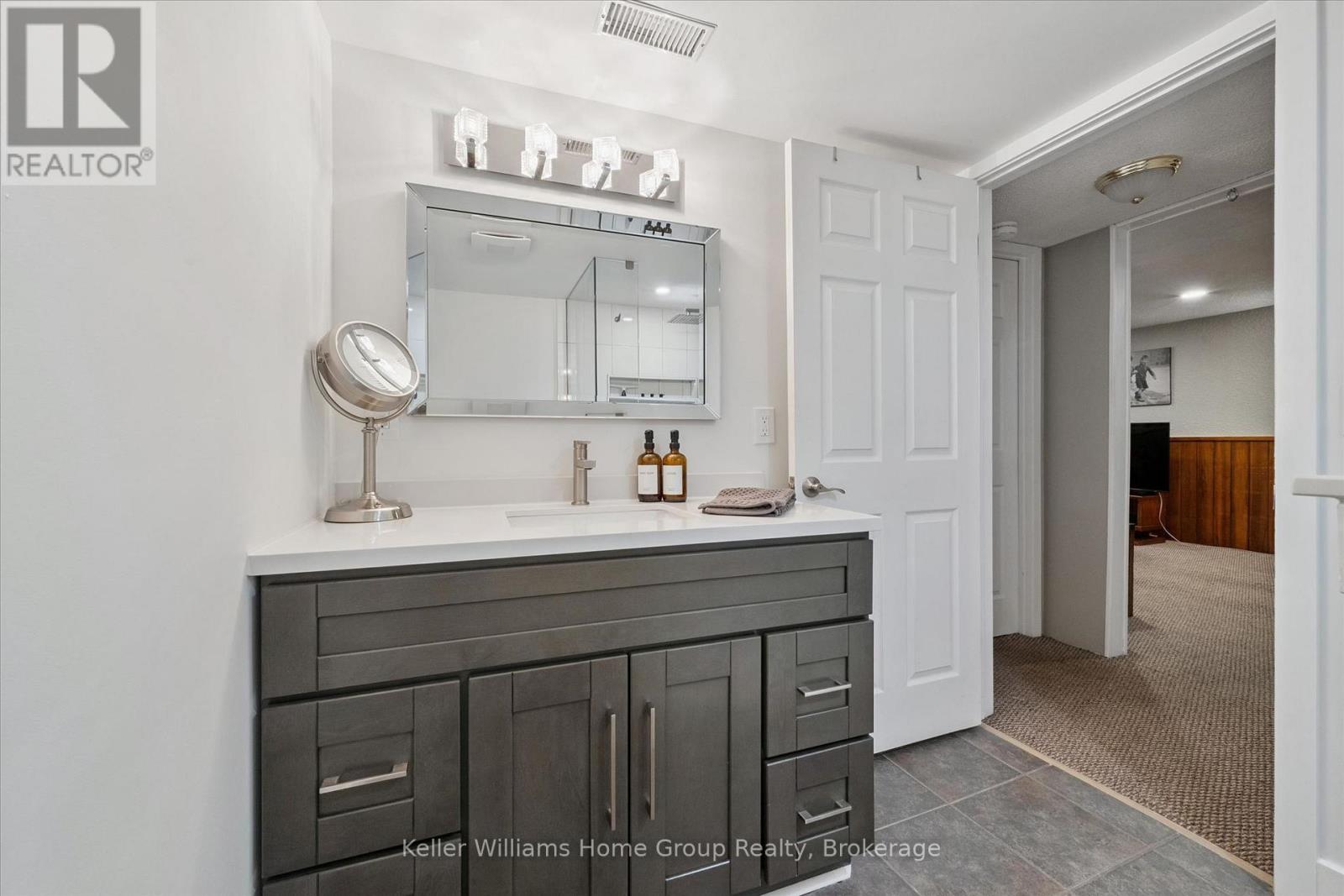 1 ISLINGTON AVENUE - 20