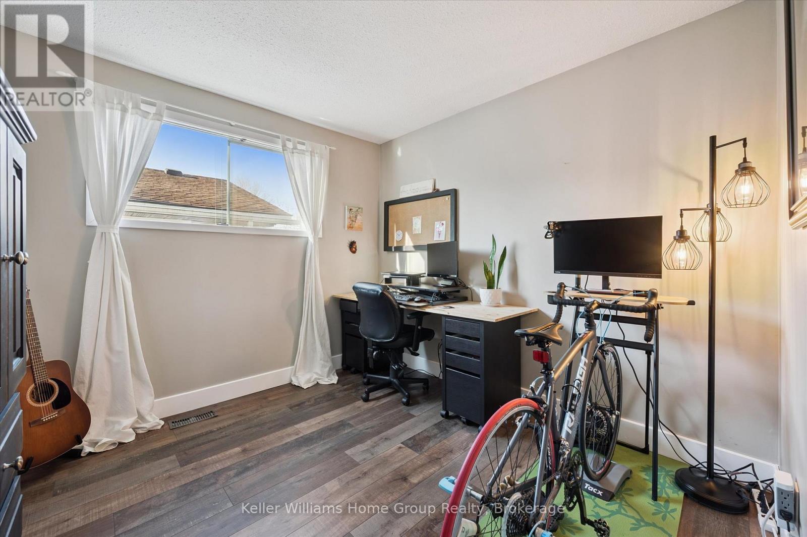1 ISLINGTON AVENUE - 16