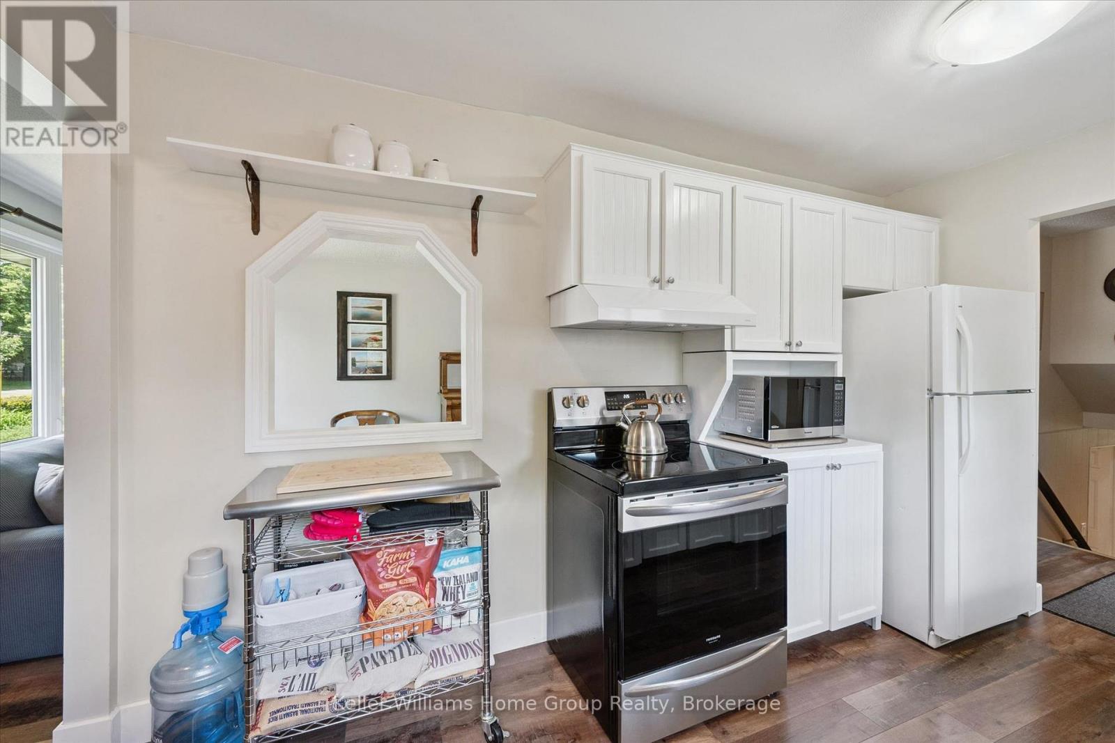 1 ISLINGTON AVENUE - 12