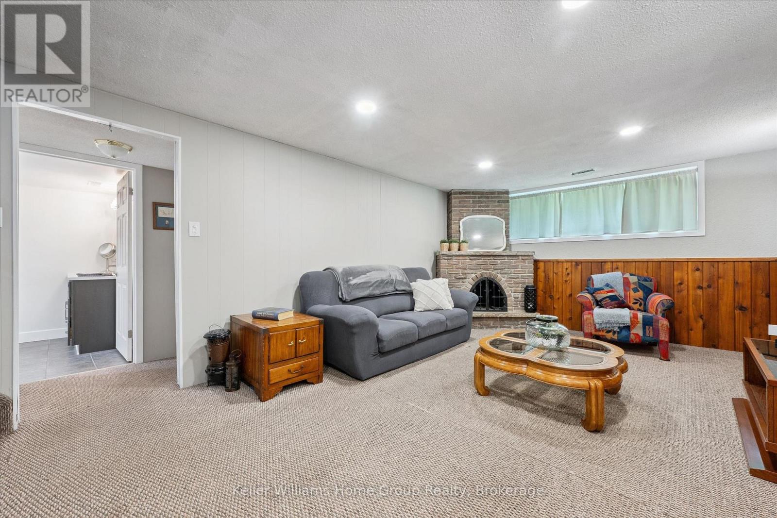 1 ISLINGTON AVENUE - 18