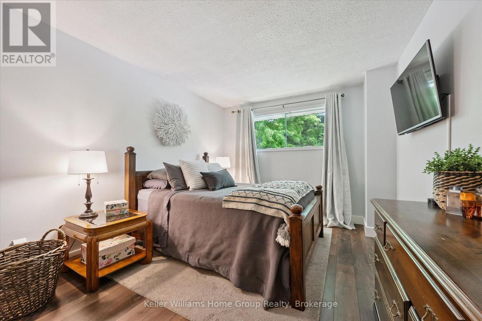 1 ISLINGTON AVENUE - 14