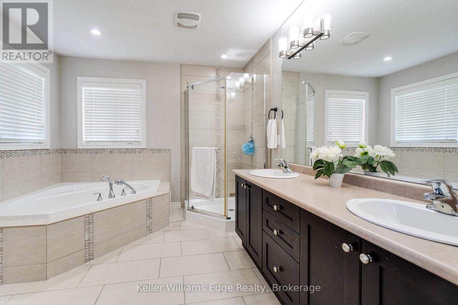 56 SMITH'S CREEK DRIVE - 25