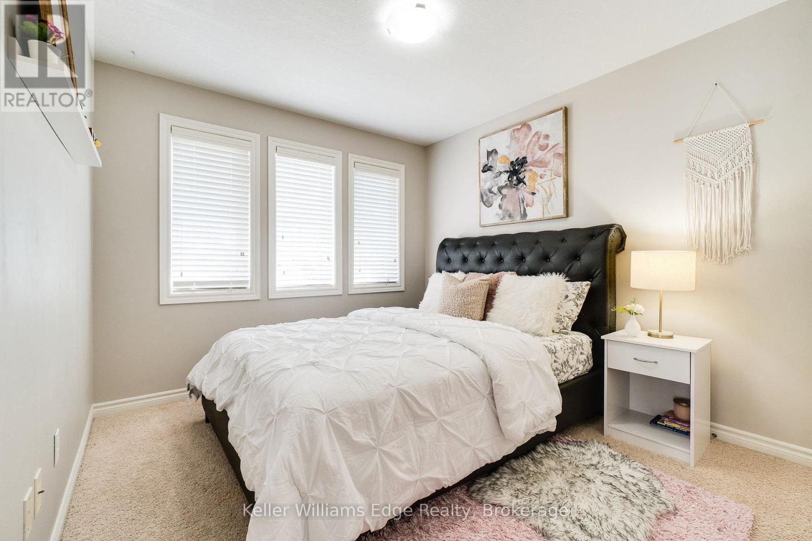 56 SMITH'S CREEK DRIVE - 29