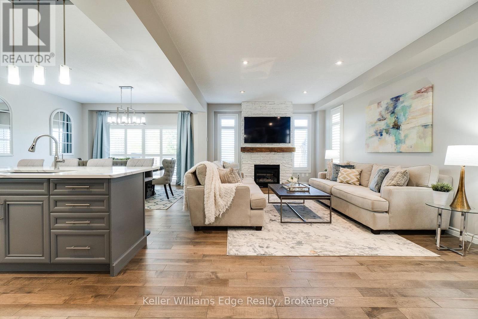 56 SMITH'S CREEK DRIVE - 7