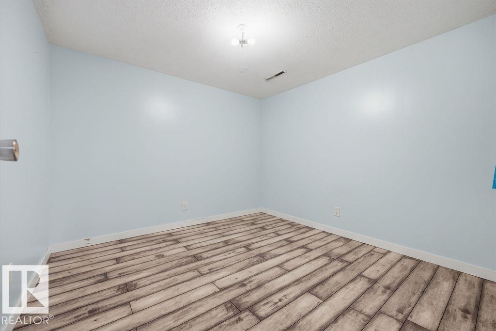 14516 20 ST NW - 24