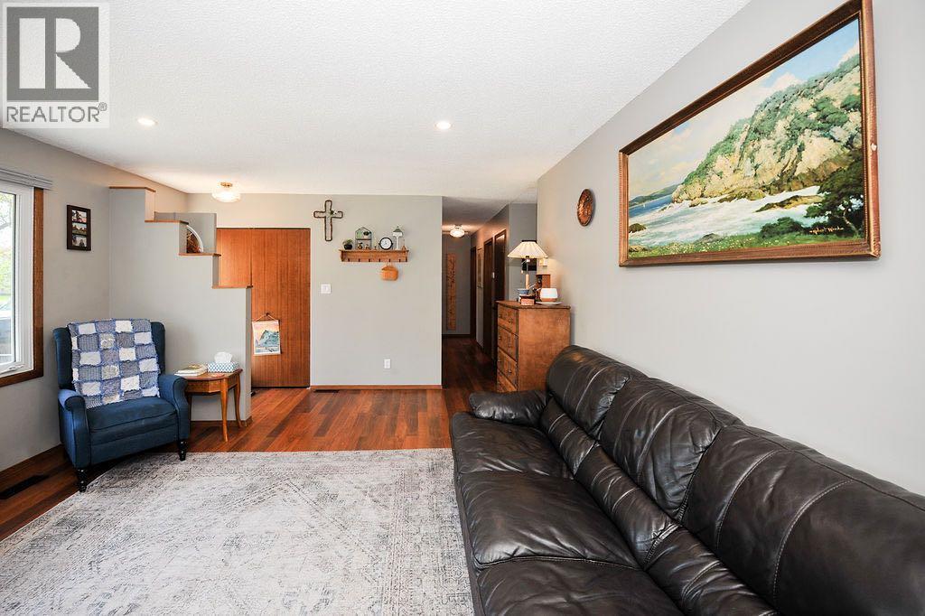 4414 67 Street - photo 4