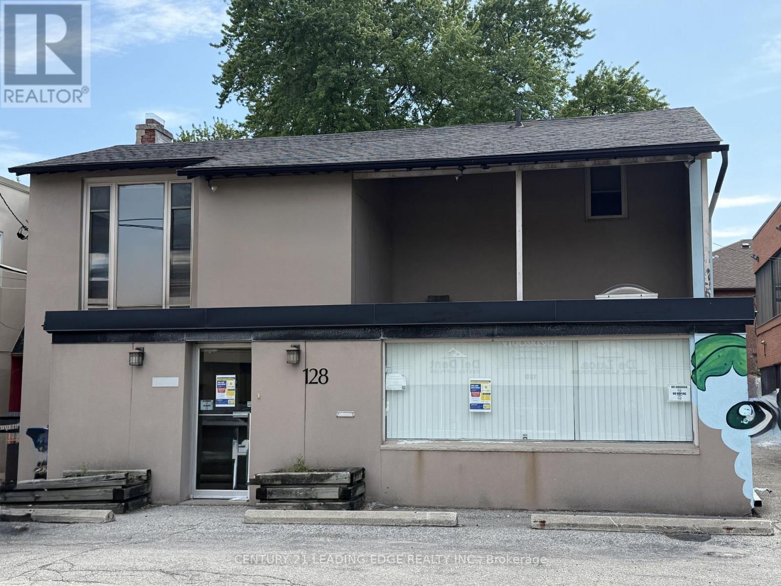 Listing photo of 203 FINCH AVENUE W