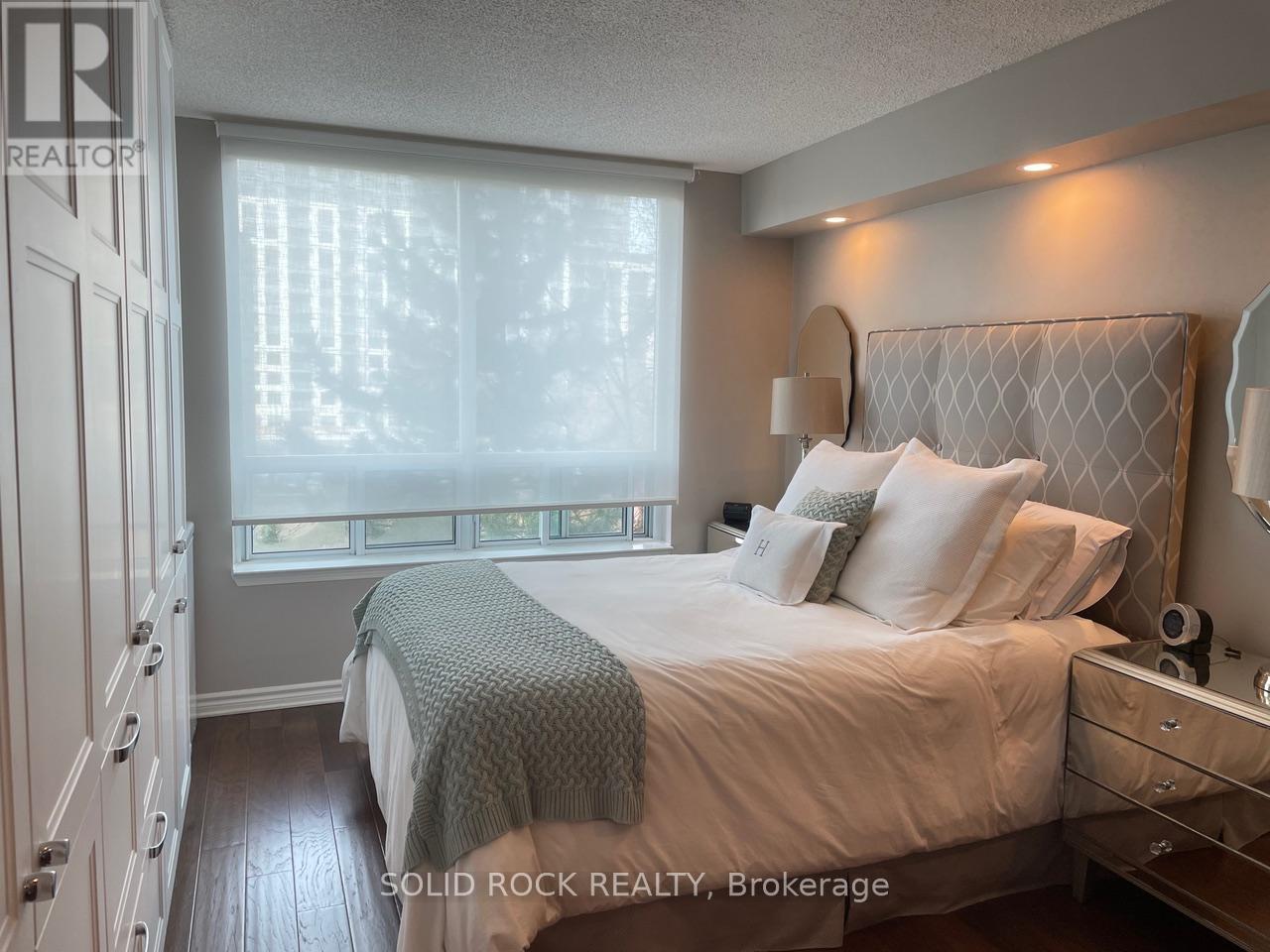 #408 8 COVINGTON ROAD N - 13
