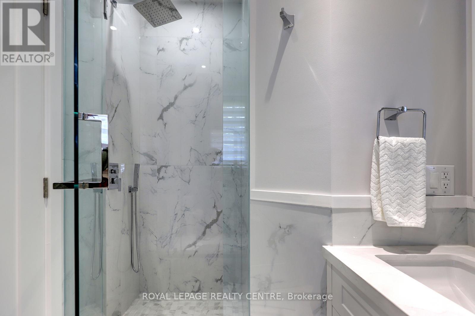 2257 SPRINGFIELD COURT - 21