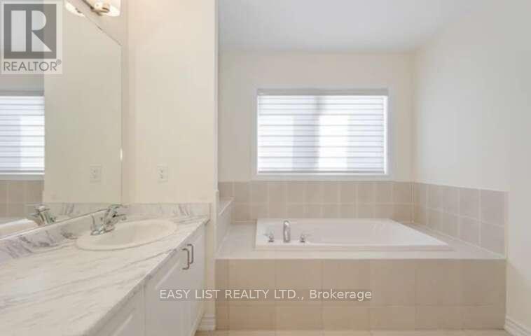 37 ROYAL FERN CRESCENT - 10