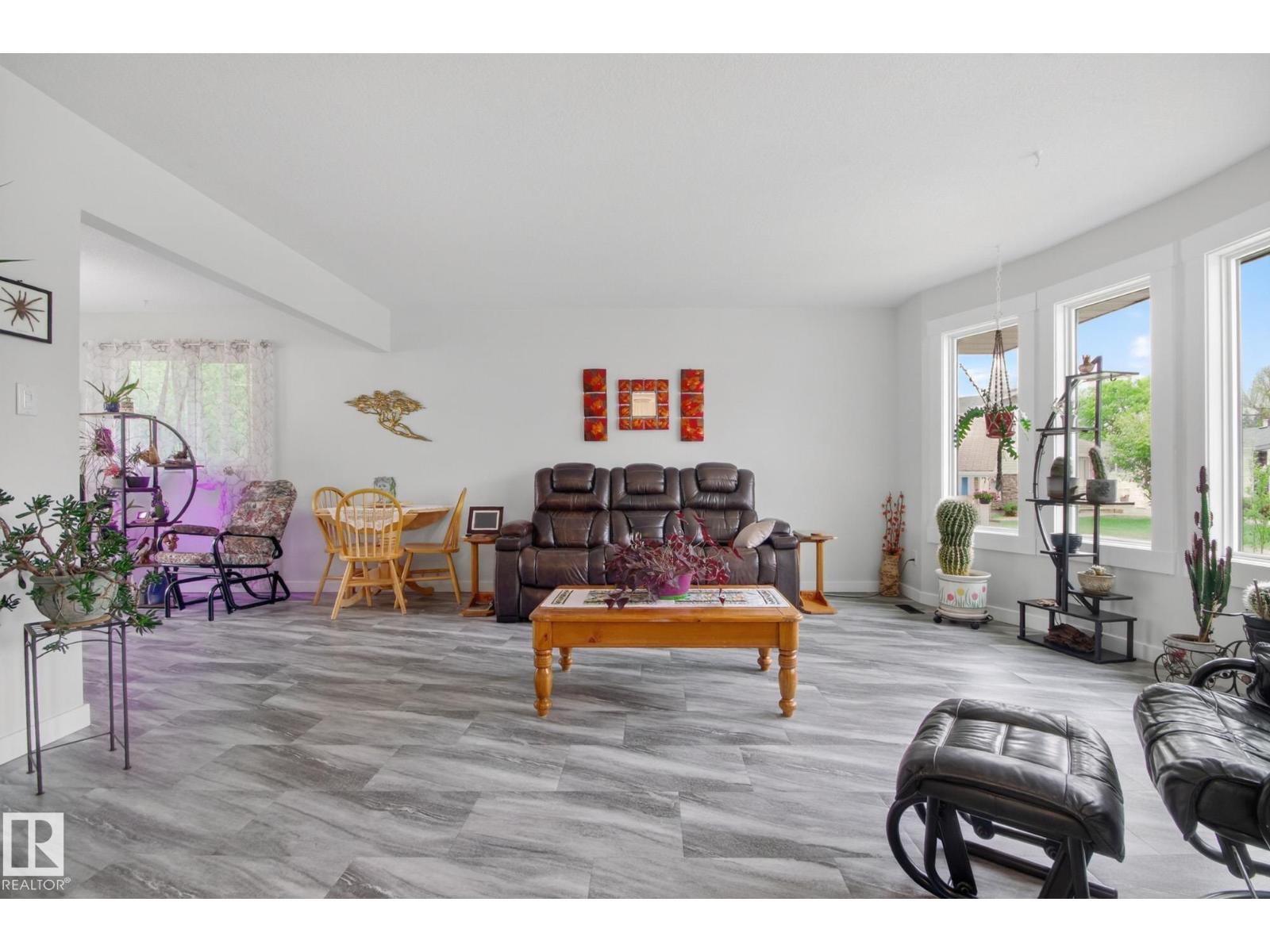 101 HILLSIDE PL - 8