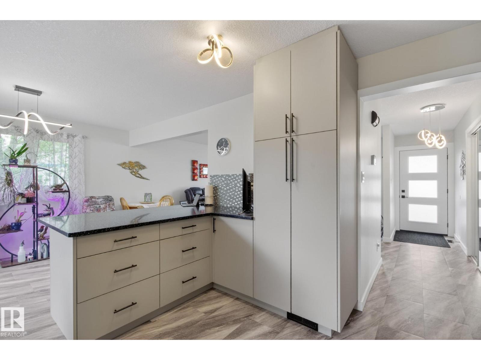 101 HILLSIDE PL - 17