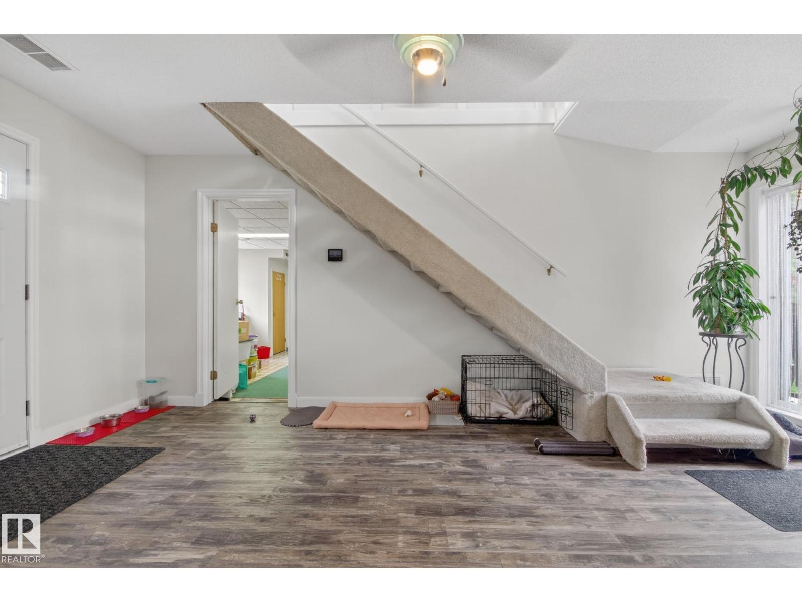 101 HILLSIDE PL - 26