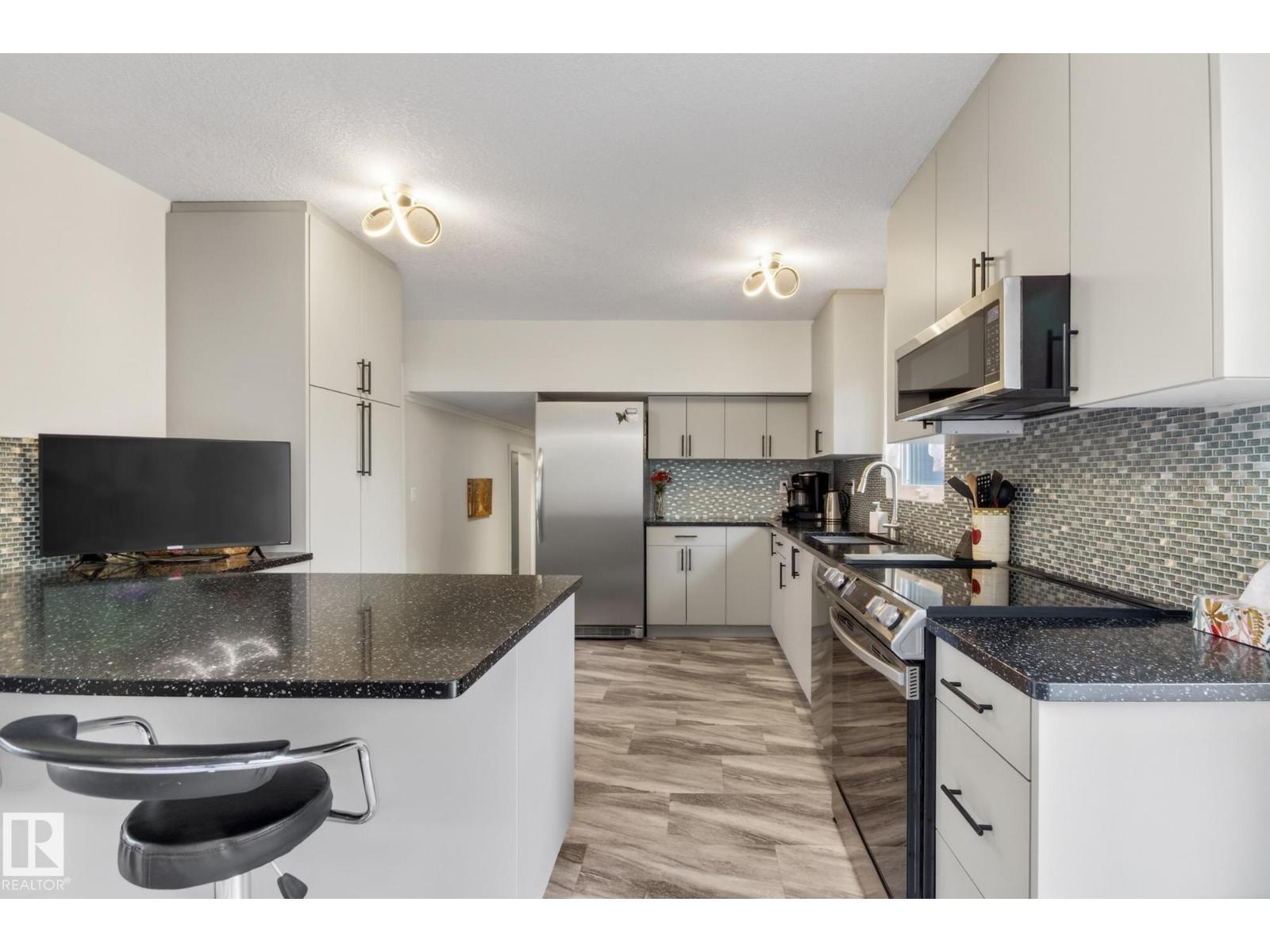 101 HILLSIDE PL - 14