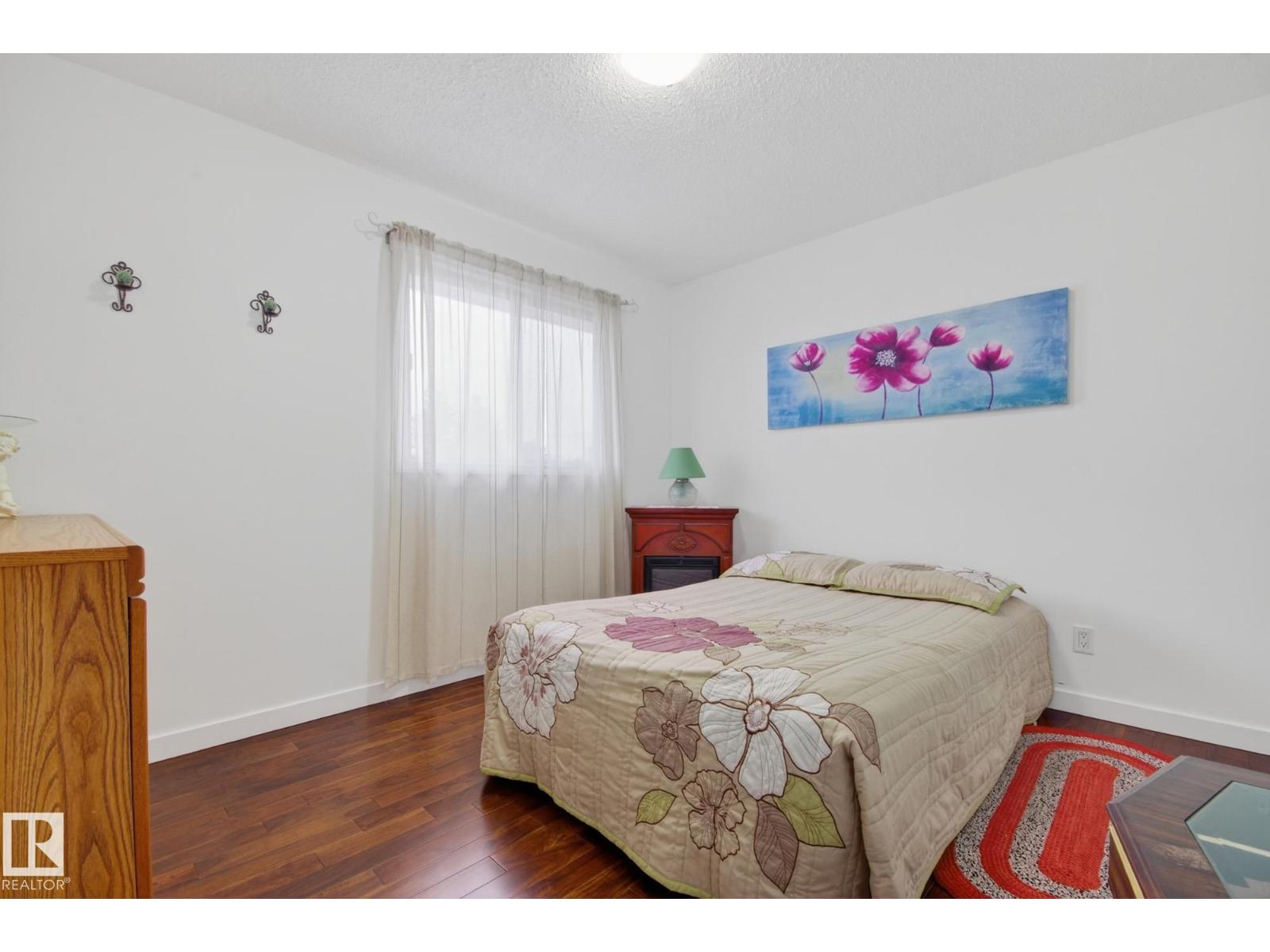 101 HILLSIDE PL - 35