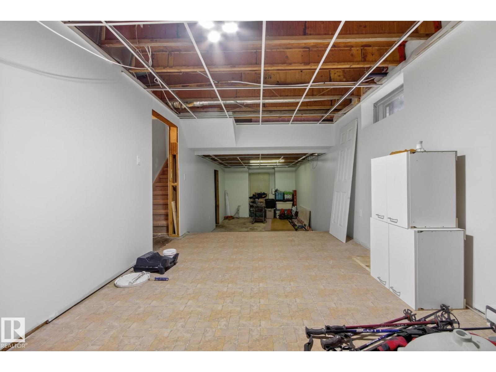 101 HILLSIDE PL - 38