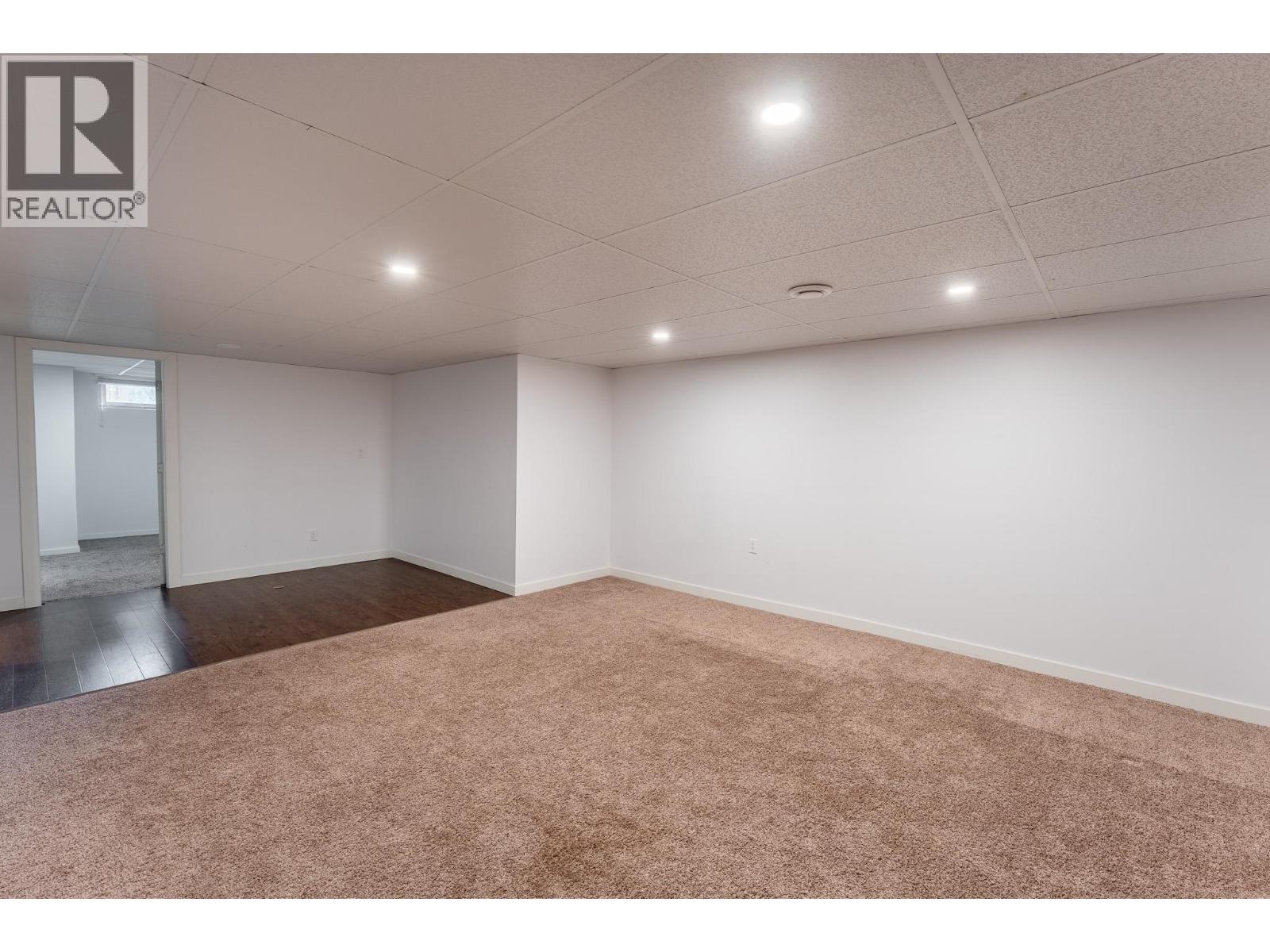 112 MCQUEEN CRESCENT - 18