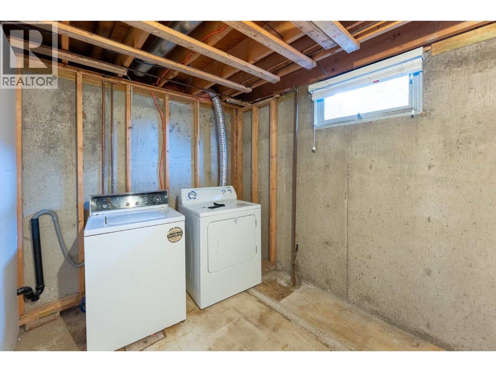 112 MCQUEEN CRESCENT - 25