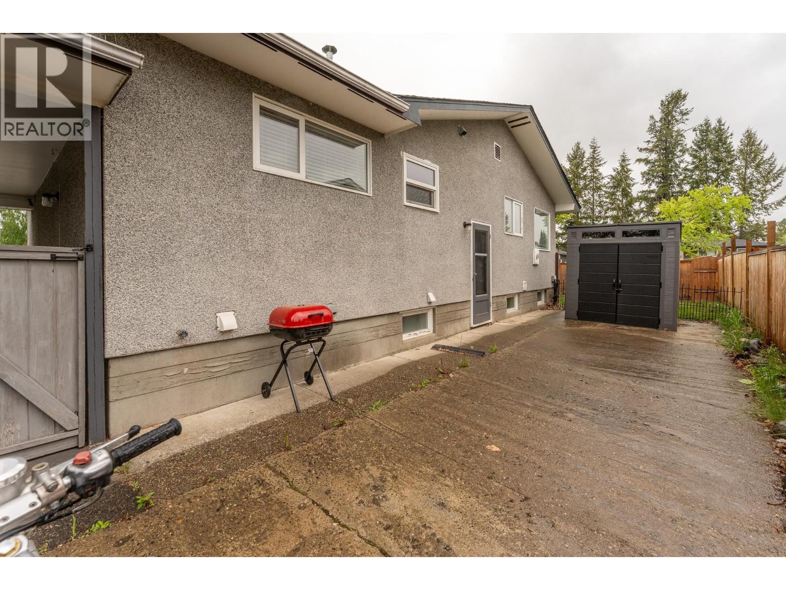 112 MCQUEEN CRESCENT - 27