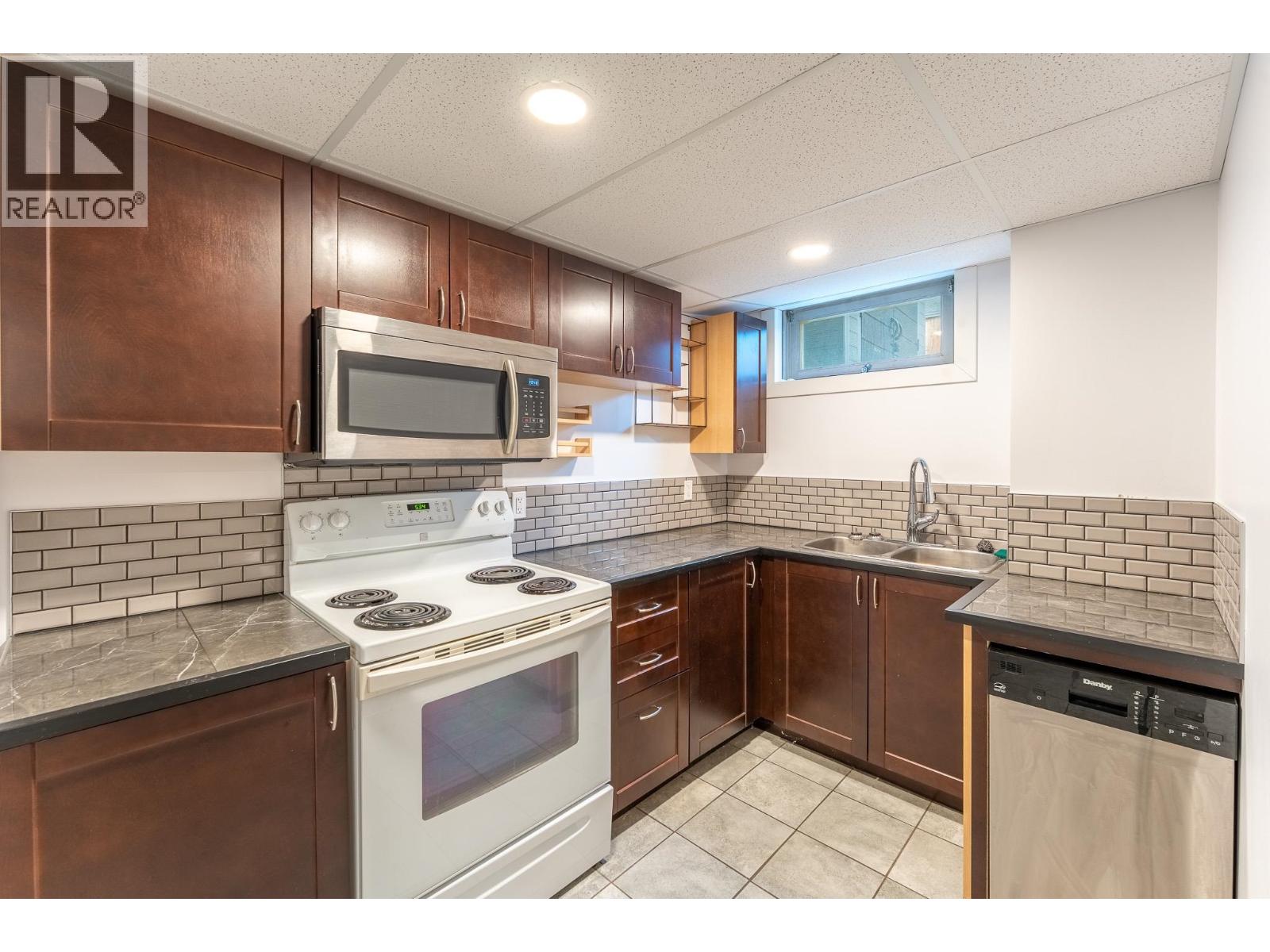 112 MCQUEEN CRESCENT - 19