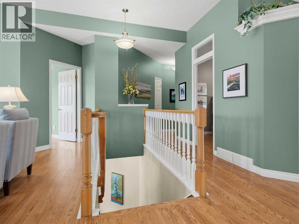 2171 Douglasbank Crescent SE — photo 21