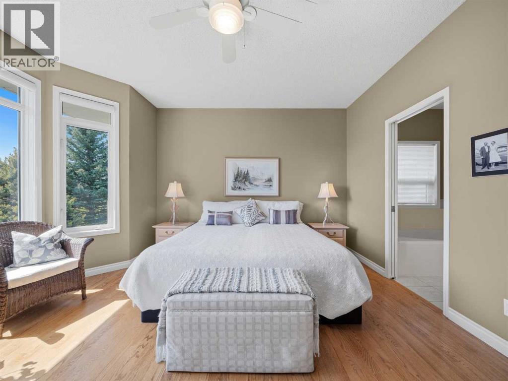 2171 Douglasbank Crescent SE — photo 17