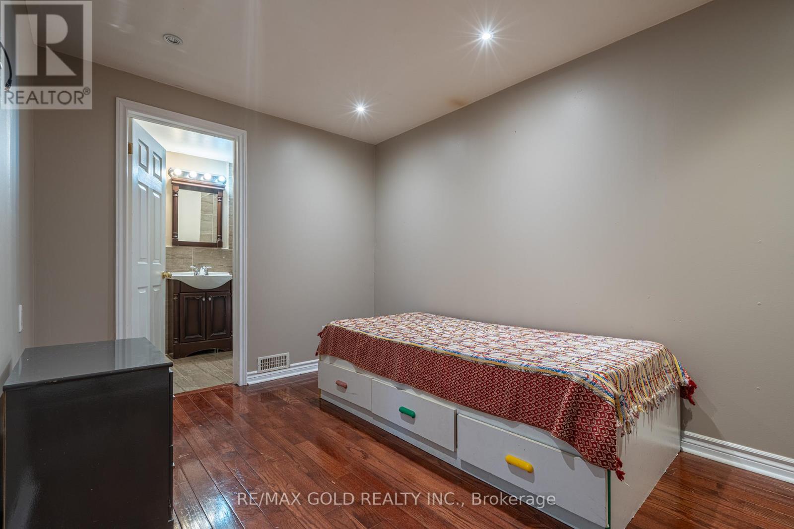 428 FATHER TOBIN ROAD - 5