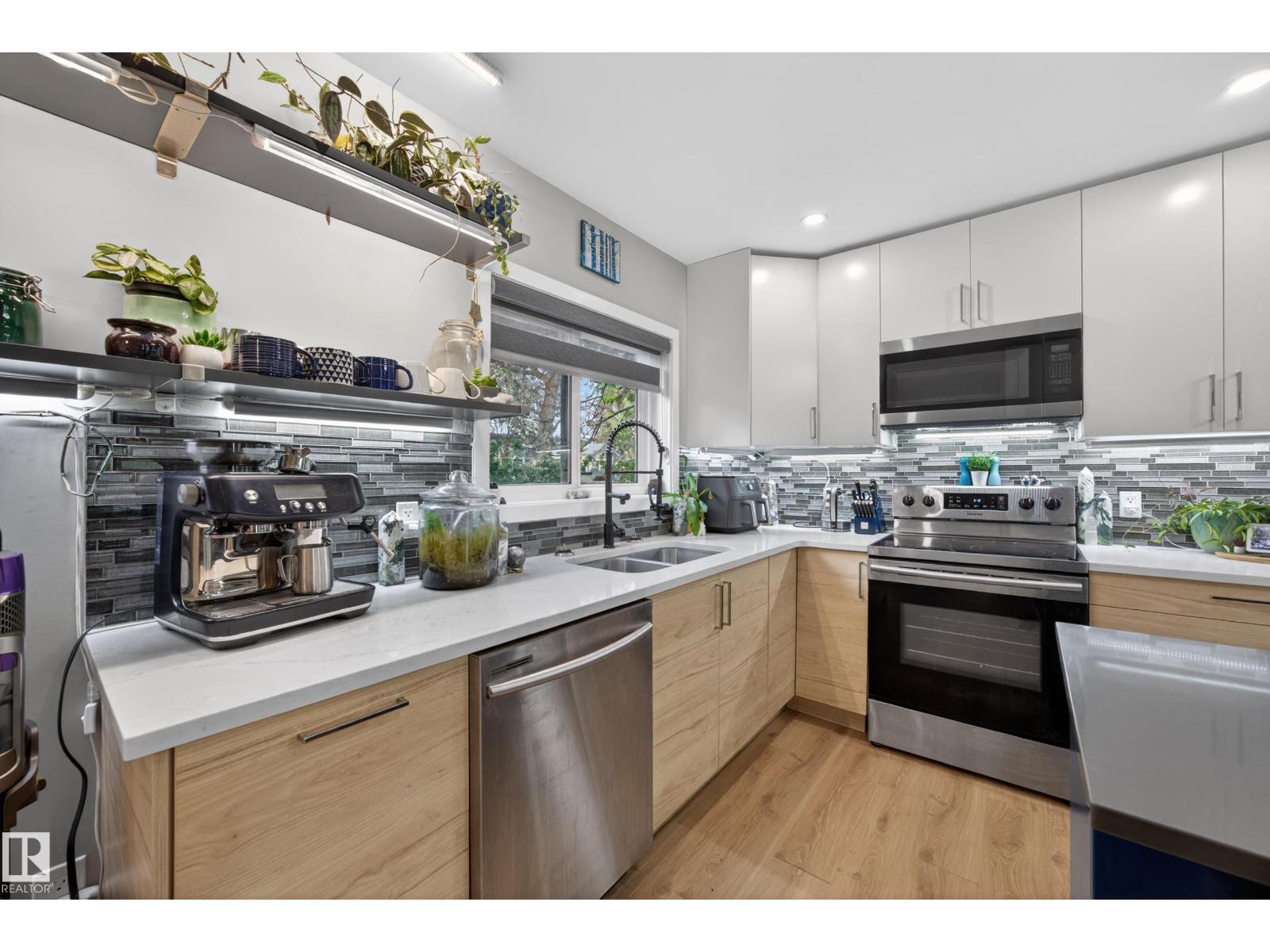 12604 116 AV NW - 9