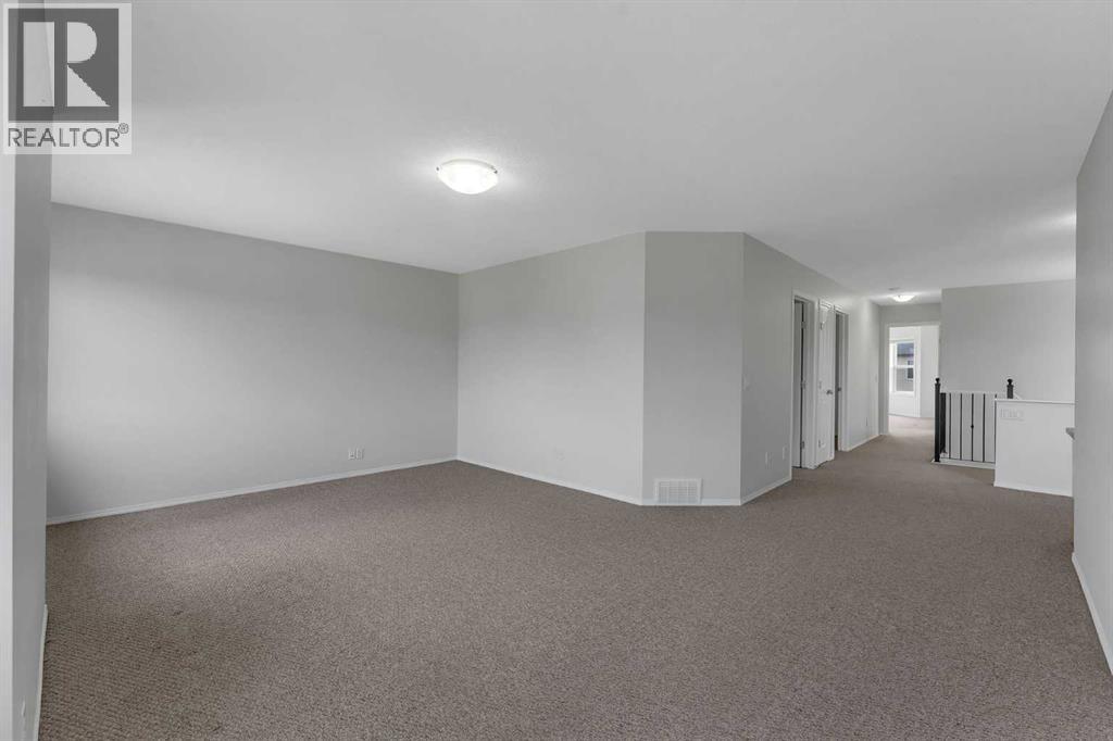 33 saddlecrest Crescent NE - 26