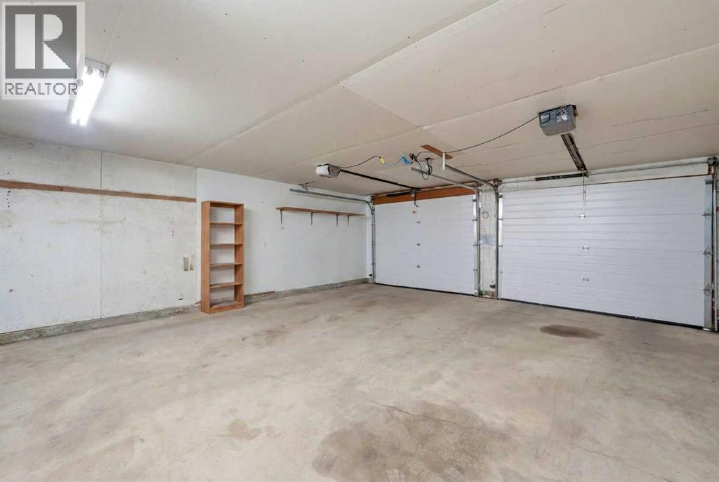 803 Millar Road NE - 36