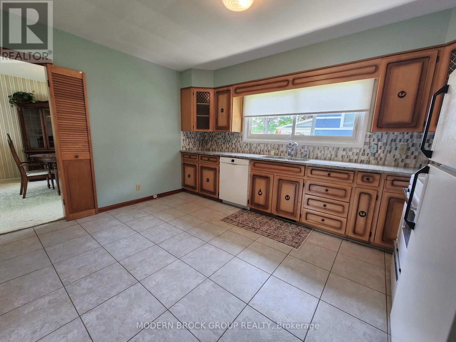 2 WOODLAWN PLACE - 20