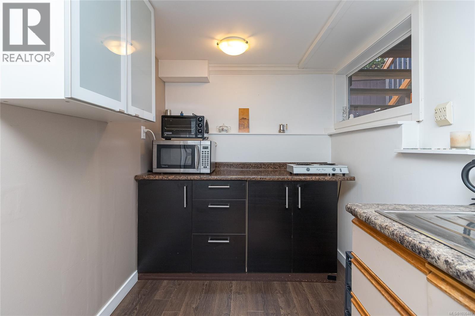  2739 Grosvenor Road, Victoria