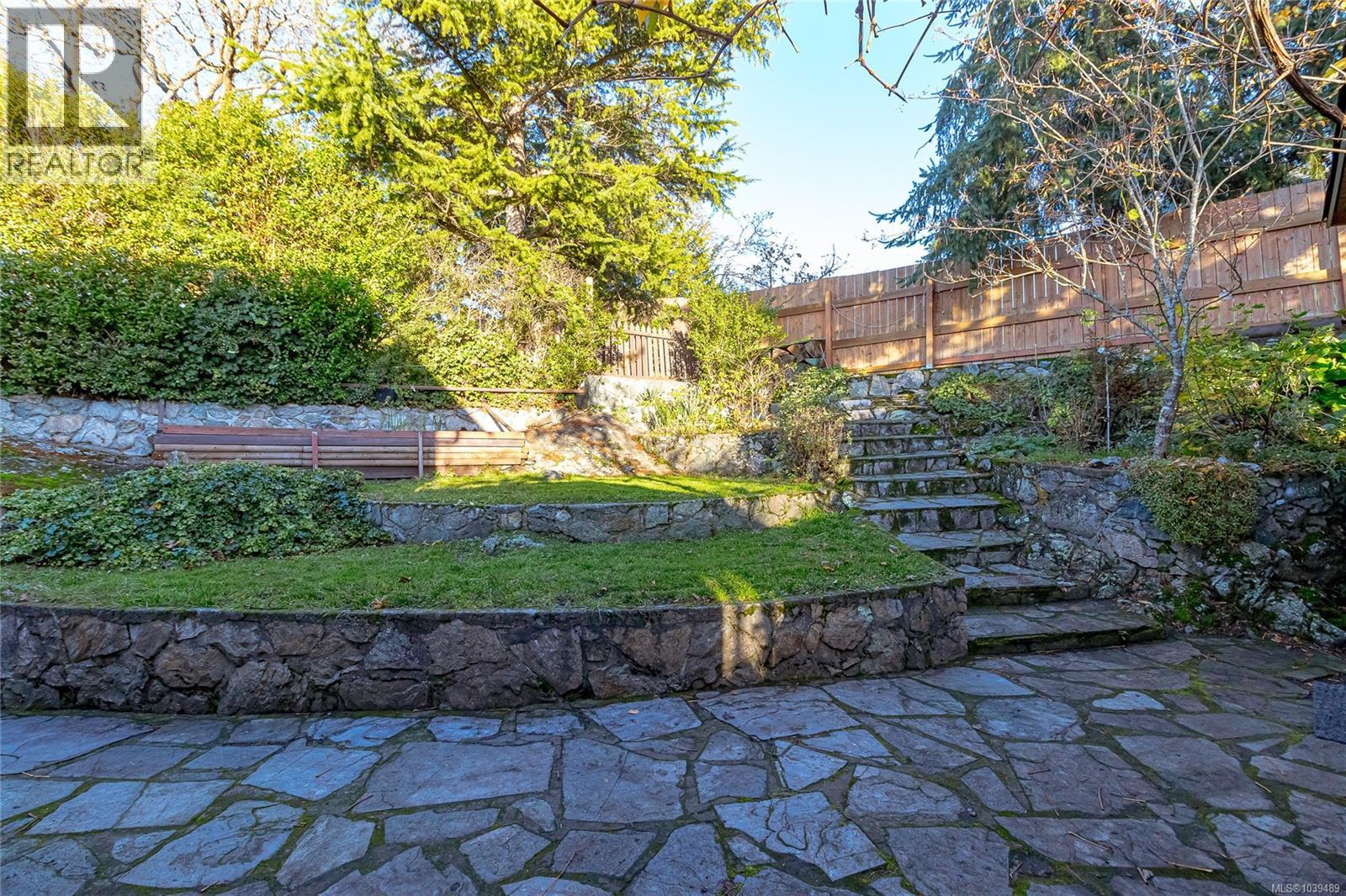  2739 Grosvenor Road, Victoria
