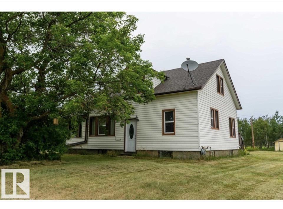 59373 RANGE ROAD 195 exterior